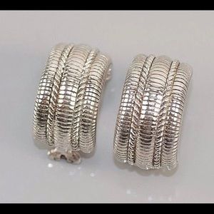 Judith Ripka half-hoop ribbed ss earrings